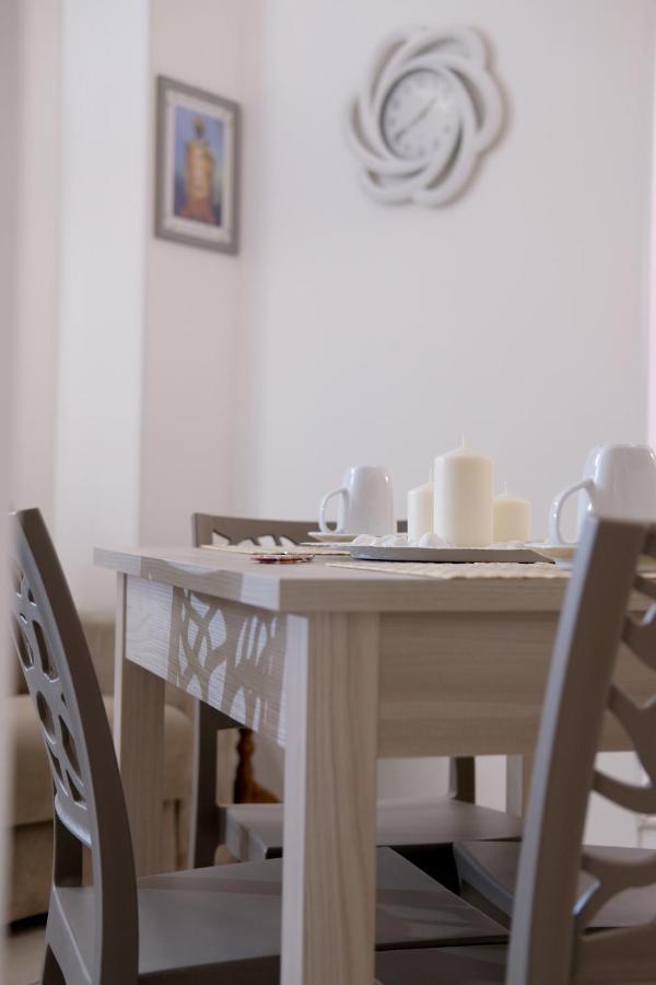 Pietra Bianca Appartment Bari Extérieur photo