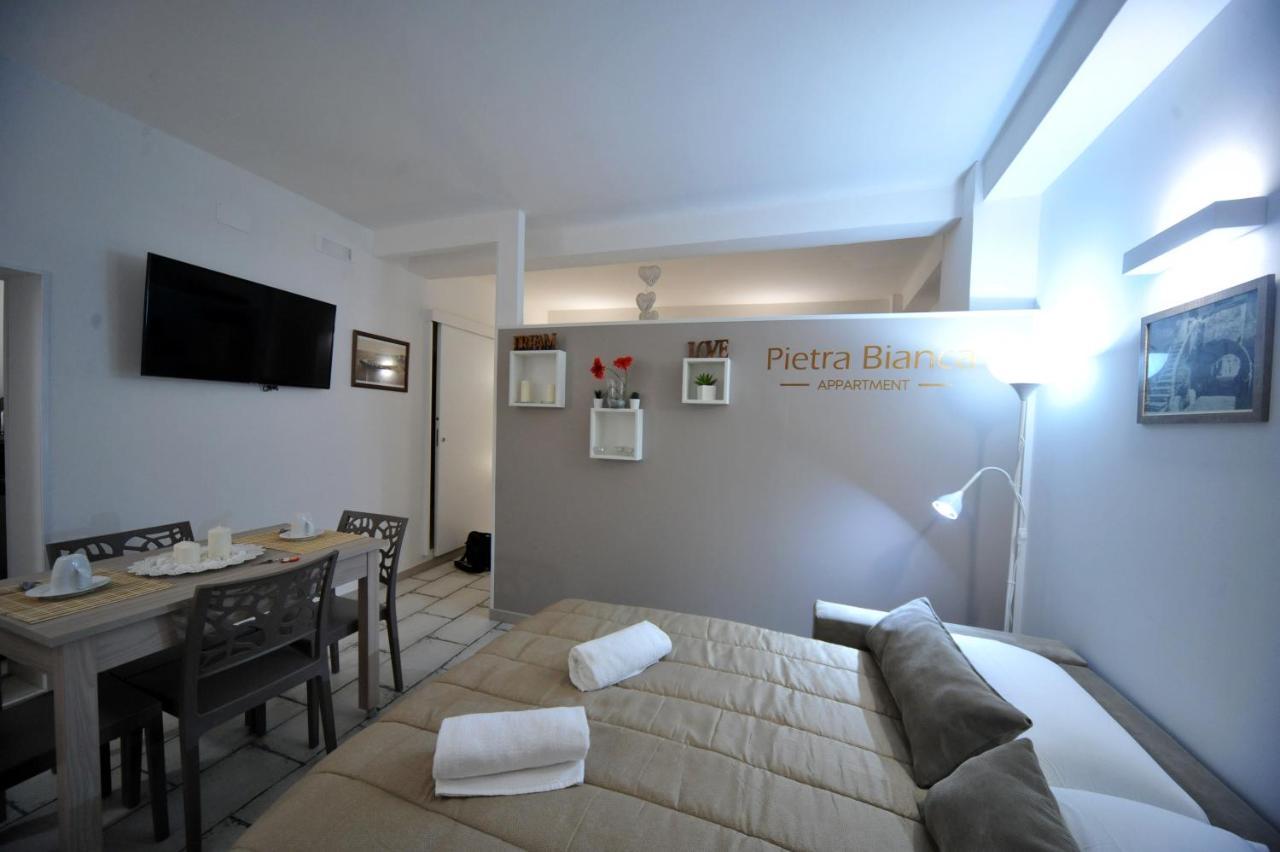 Pietra Bianca Appartment Bari Extérieur photo