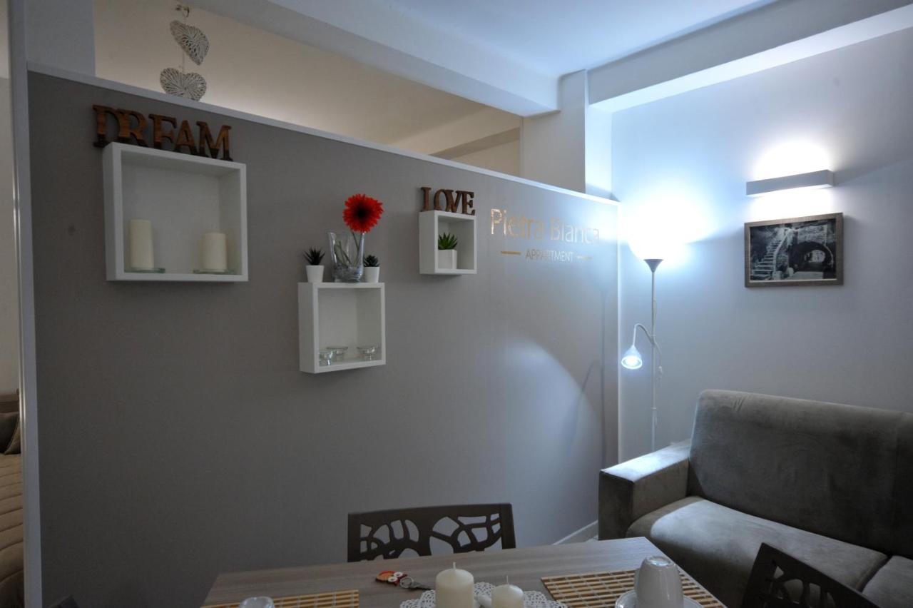 Pietra Bianca Appartment Bari Extérieur photo